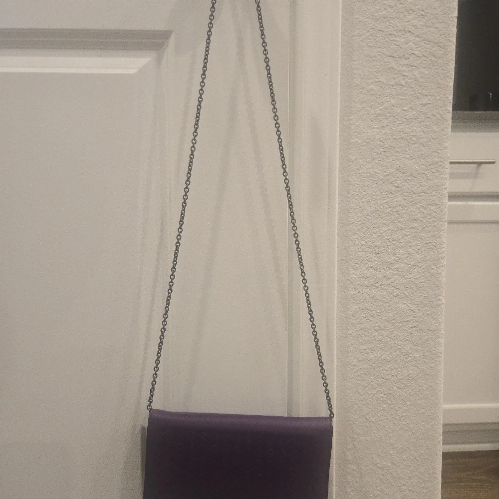 24HR FLASH Sale--Bottega Veneta Intrecciato Wallet on‎ Chain – Purple EUC